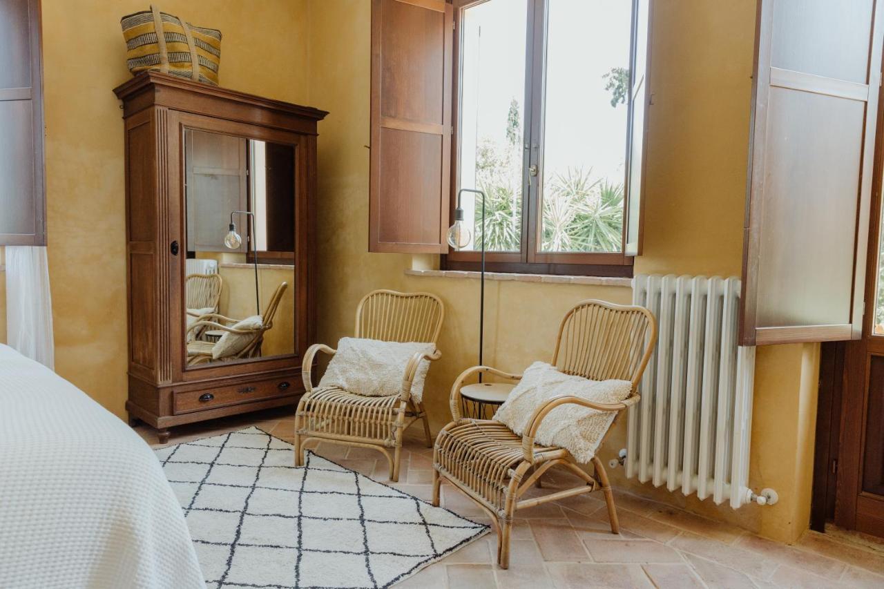 Agriturismo Qui Voglio Monte Roberto Экстерьер фото