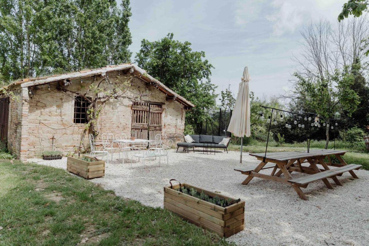 Agriturismo Qui Voglio Monte Roberto Экстерьер фото